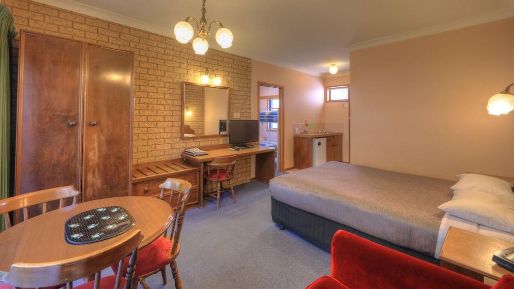 Barrass John Bright Motor Inn Extérieur photo